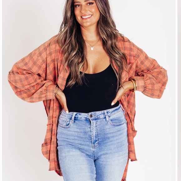 Coral Washed Distressed Flannel NWT - Picture 4 of 8